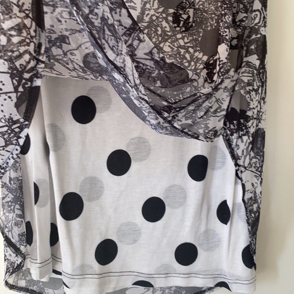 Lynn Ritchie Tunic - Picture 2 of 4